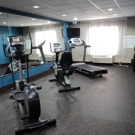 Holiday Inn Express & Suites Roanoke Rapids By Ihg מראה חיצוני תמונה