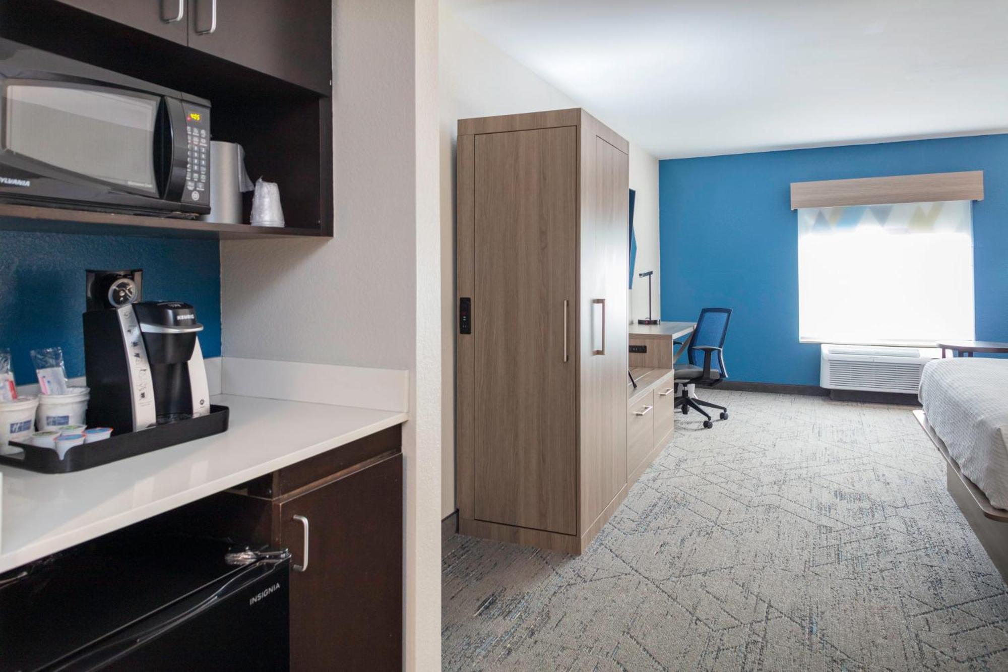 Holiday Inn Express & Suites Roanoke Rapids By Ihg מראה חיצוני תמונה