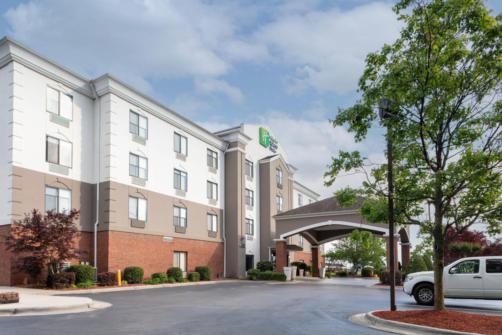 Holiday Inn Express & Suites Roanoke Rapids By Ihg מראה חיצוני תמונה