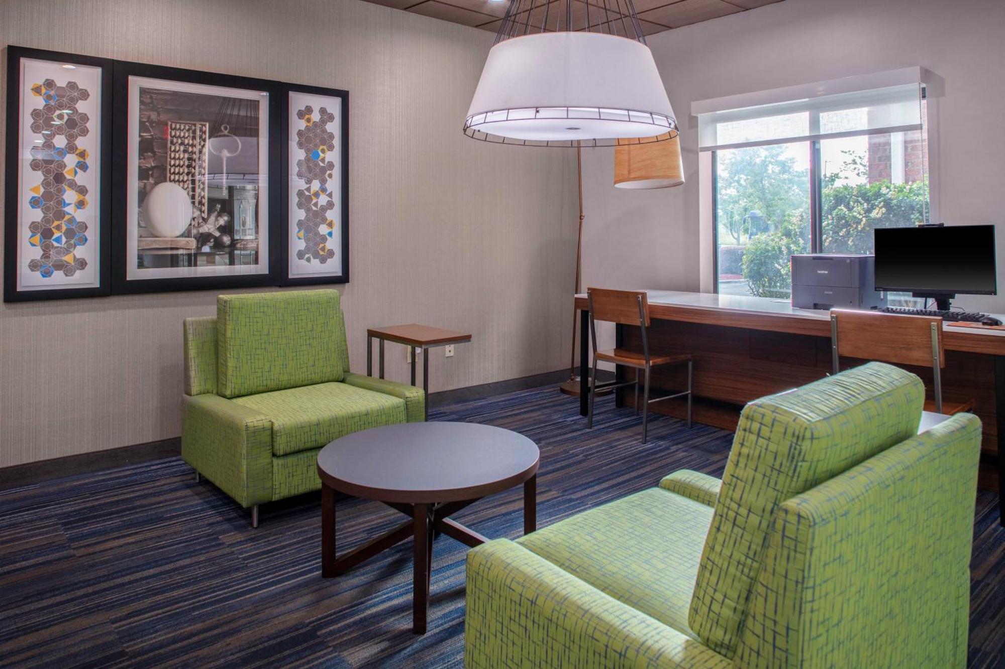 Holiday Inn Express & Suites Roanoke Rapids By Ihg מראה חיצוני תמונה