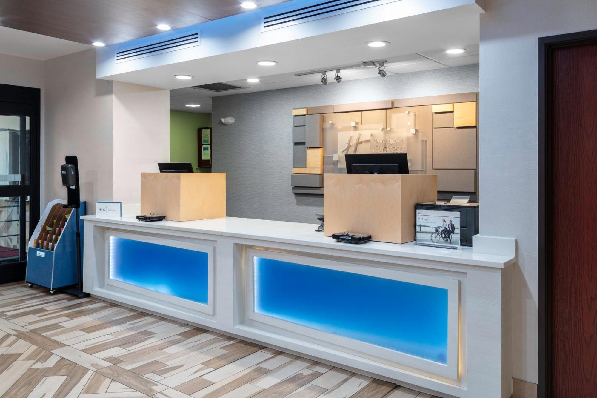 Holiday Inn Express & Suites Roanoke Rapids By Ihg מראה חיצוני תמונה
