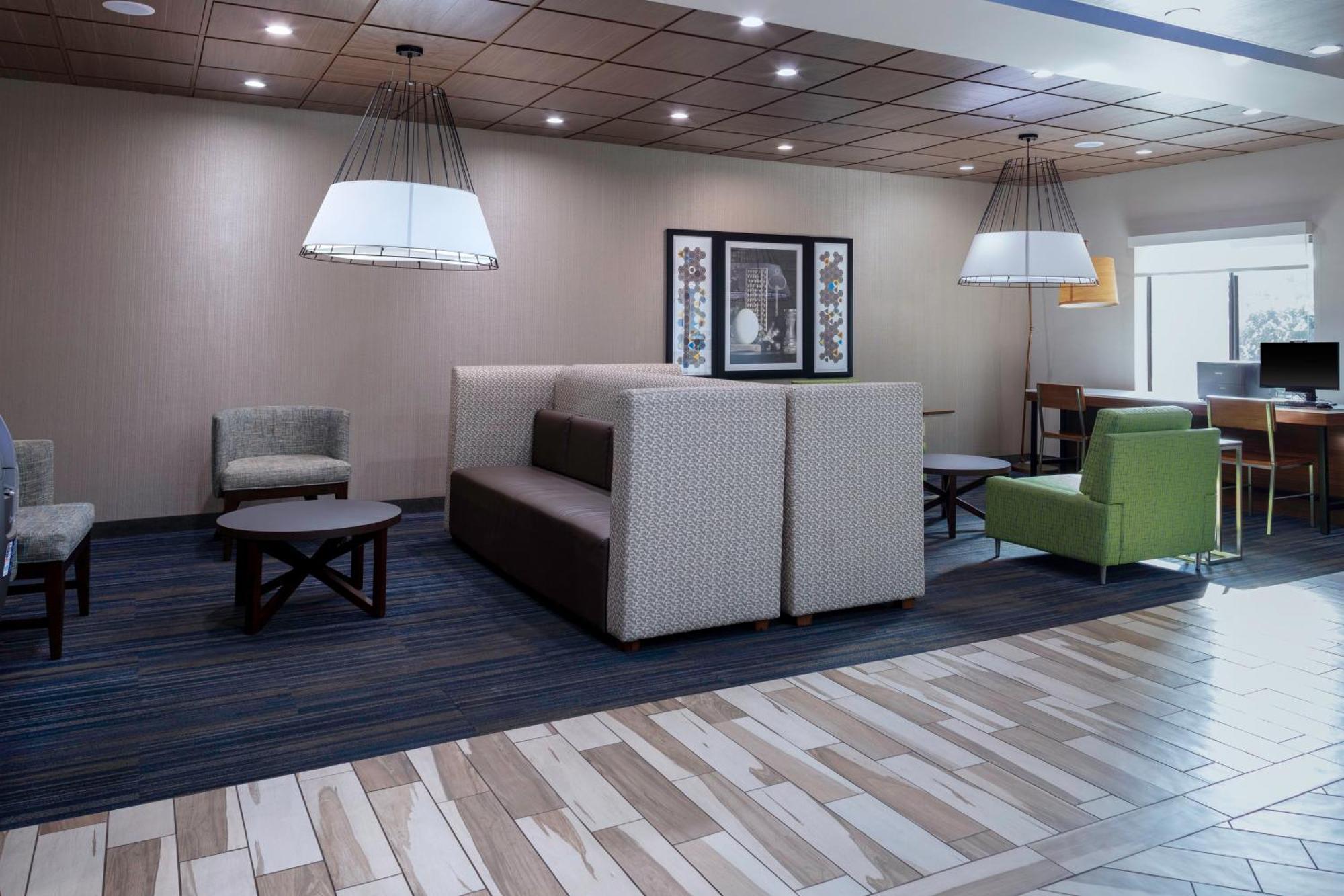 Holiday Inn Express & Suites Roanoke Rapids By Ihg מראה חיצוני תמונה