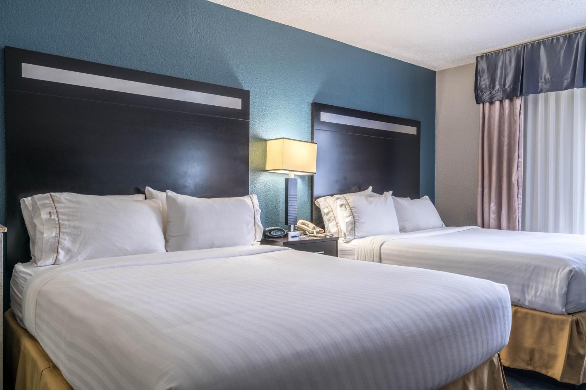 Holiday Inn Express & Suites Roanoke Rapids By Ihg מראה חיצוני תמונה